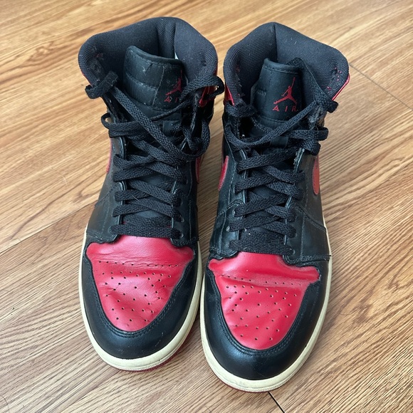 Air Jordan Bred 1s size 8 - Picture 2 of 7